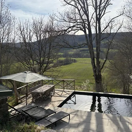 Bellevue De Terrou With Natural Pool 펜션