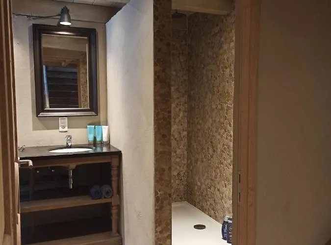 Bellevue De Terrou With Natural Pool